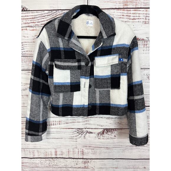 Hurley Jackets & Blazers - Womens Hurley Black & White Plaid Faux Fur Sherpa Lined Cropped Shacket Jacket S